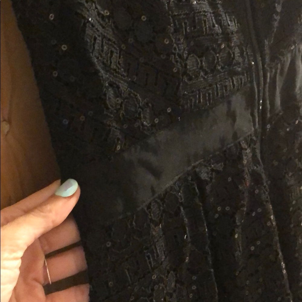 LBD - Picture 7 of 8
